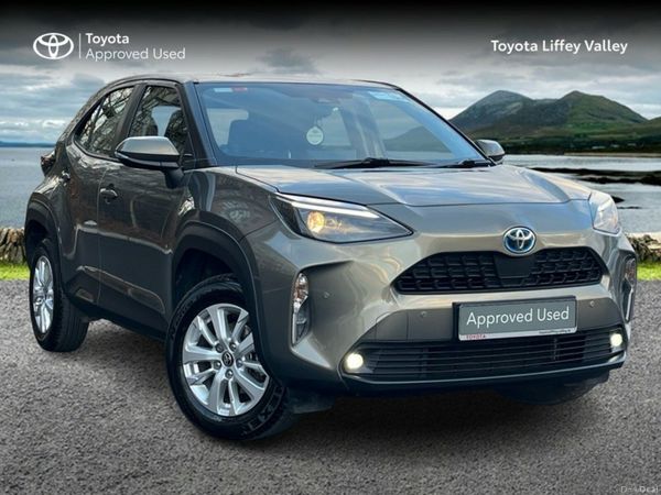 Toyota Yaris Cross Hatchback, Petrol Hybrid, 2024, Green