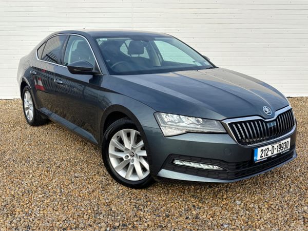 Skoda Superb Hatchback, Diesel, 2021, Grey