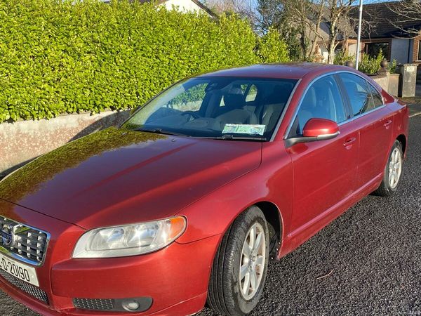 Volvo S80 Saloon, Diesel, 2012, Red