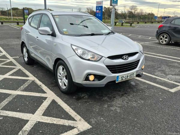 Hyundai ix35 SUV, Diesel, 2012, Silver