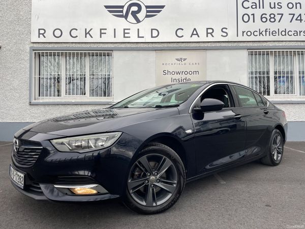 Opel Insignia Hatchback, Diesel, 2021, Blue