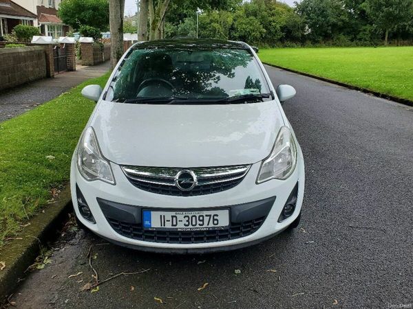 Opel Corsa Hatchback, Petrol, 2011, White