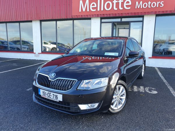 Skoda Octavia Saloon, Diesel, 2015, Black
