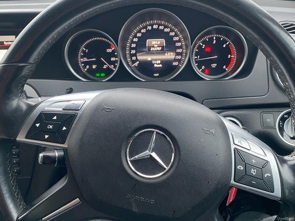 Mercedes-Benz C-Class Saloon, Diesel, 2013, Black