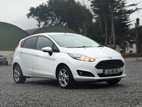 Ford Fiesta Hatchback, Petrol, 2015, White
