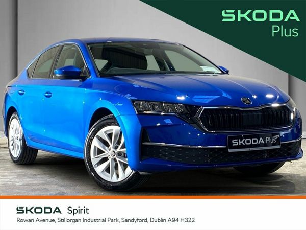 Skoda Octavia Saloon, Petrol Hybrid, 2025, Blue