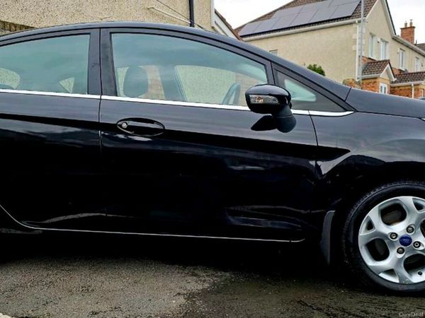 Ford Fiesta Hatchback, Diesel, 2009, Black