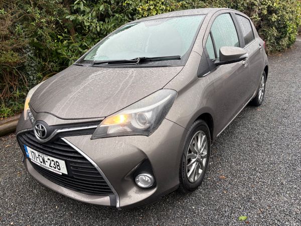Toyota Yaris Hatchback, Petrol, 2017, Grey