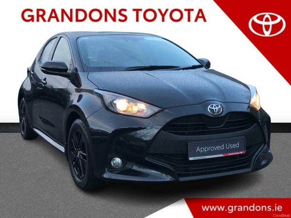 Toyota Yaris Hatchback, Petrol, 2023, Black