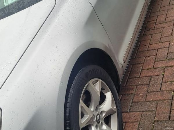 Citroen C5 Saloon, Diesel, 2009, Silver