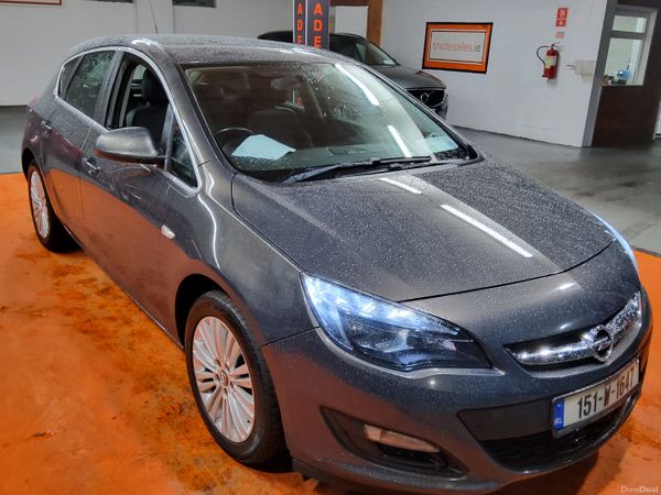 Opel Astra Hatchback, Diesel, 2015, Grey