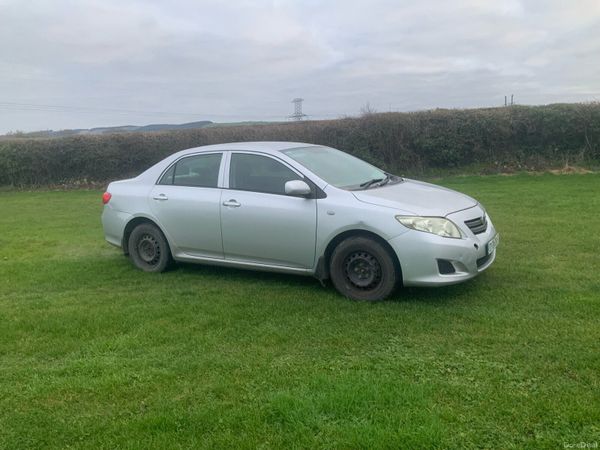 Toyota Corolla Saloon, Petrol, 2007, Silver