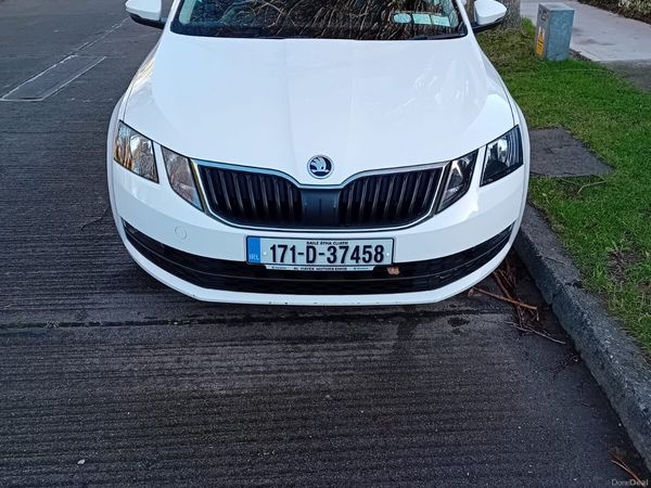 Skoda Octavia Estate, Diesel, 2017, White