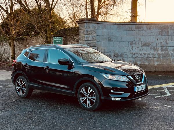Nissan Qashqai SUV, Diesel, 2017, Black