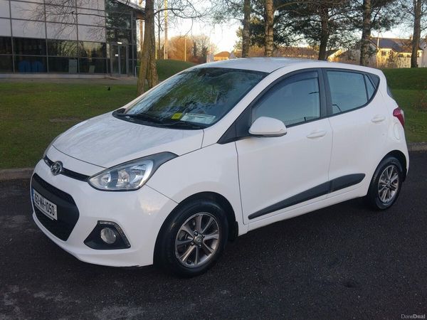 Hyundai i10 Hatchback, Petrol, 2016, White