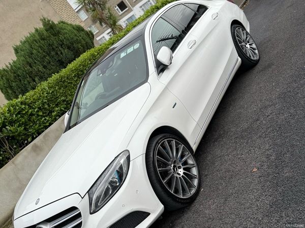 Mercedes-Benz C-Class Saloon, Petrol Plug-in Hybrid, 2017, White
