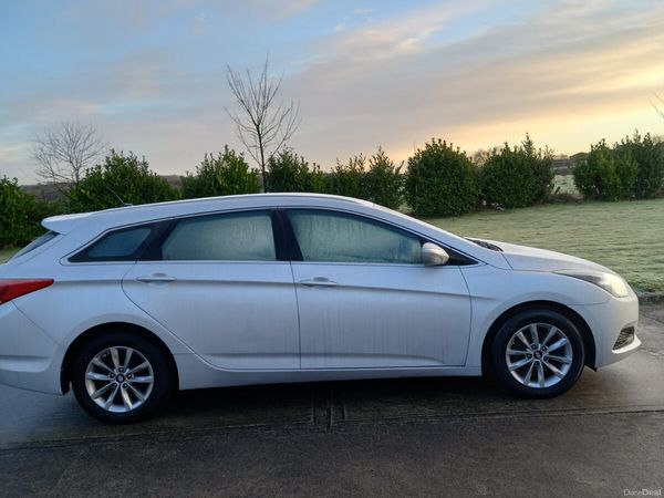 Hyundai i40 Estate, Diesel, 2015, Silver