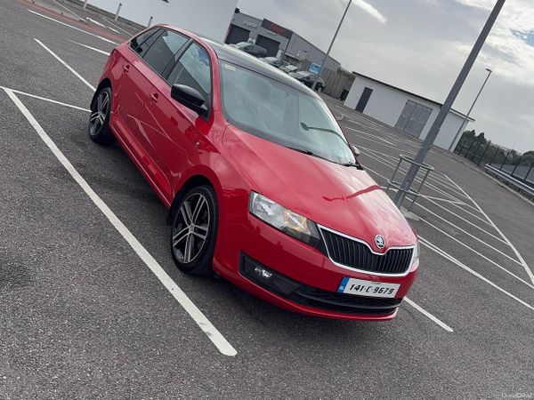 Skoda Rapid Hatchback, Diesel, 2014, Red