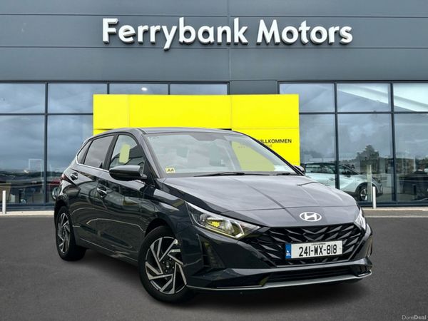 Hyundai i20 Hatchback, Petrol, 2024, Grey