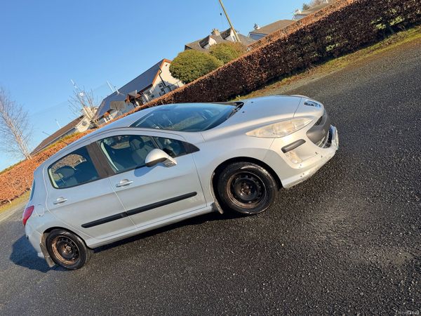 Peugeot 308 Hatchback, Diesel, 2009, Silver