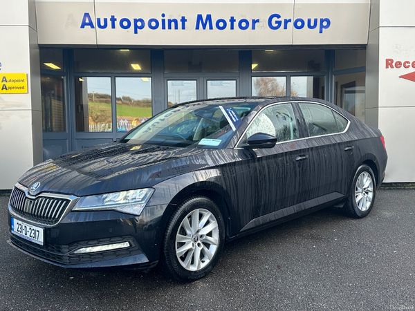 Skoda Superb Hatchback, Diesel, 2023, Black