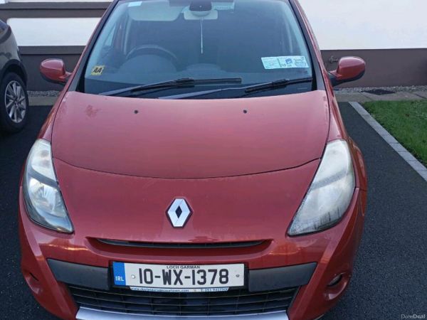 Renault Clio Hatchback, Ethanol Petrol, 2010, Red