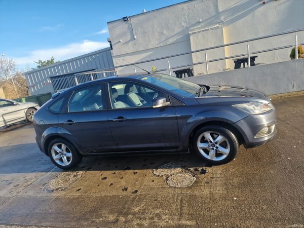 Ford Focus Hatchback, Diesel, 2010, Grey