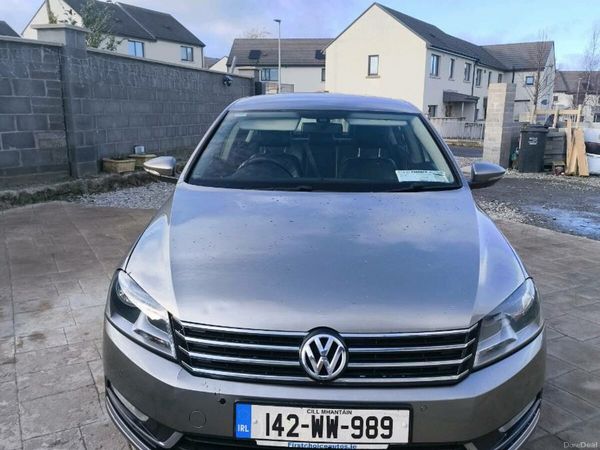 Volkswagen Passat Saloon, Diesel, 2014, Brown