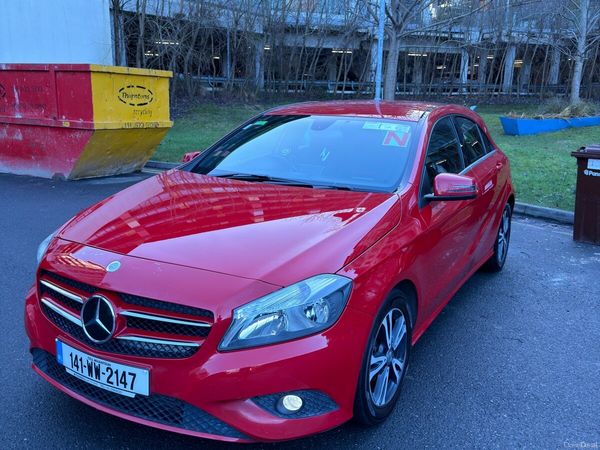 Mercedes-Benz A-Class Hatchback, Diesel, 2014, Red