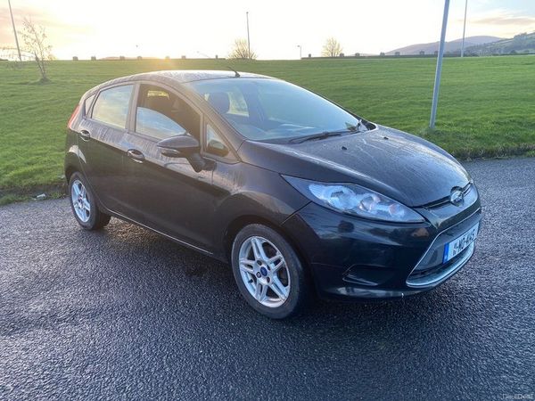 Ford Fiesta Hatchback, Diesel, 2011, Black