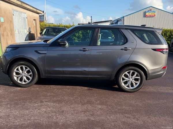 Land Rover Discovery SUV, Diesel, 2018, Grey