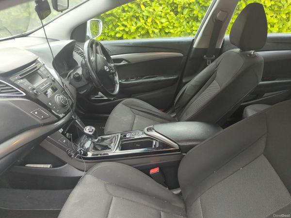 Hyundai i40 Estate, Diesel, 2016, Silver