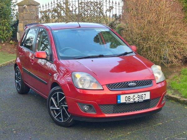 Ford Fiesta Hatchback, Diesel, 2008, Red