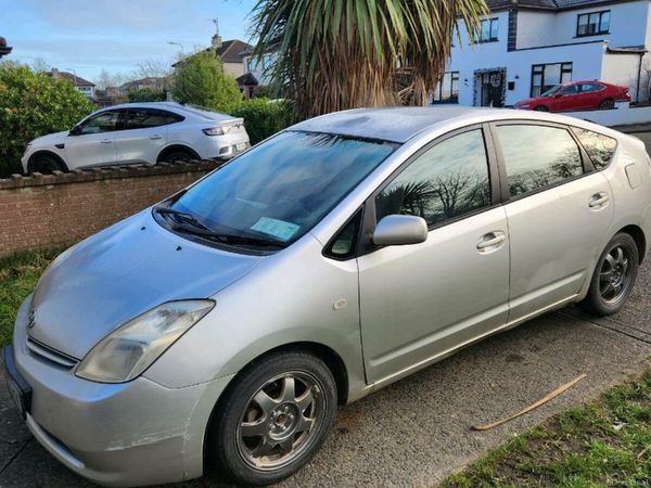 Toyota Prius Hatchback, Petrol Hybrid, 2005, Silver