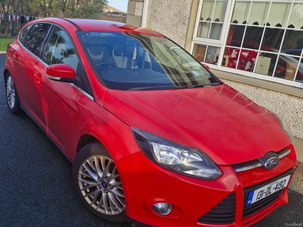 Ford Focus Hatchback, Diesel, 2013, Red