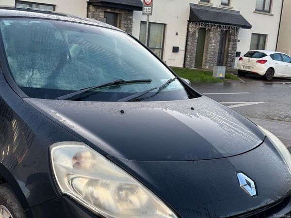 Renault Clio Hatchback, Diesel, 2010, Black