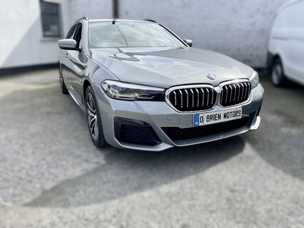BMW 5-Series Estate, Petrol Hybrid, 2022, Grey