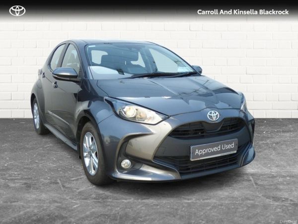 Toyota Yaris Hatchback, Petrol, 2023, Grey