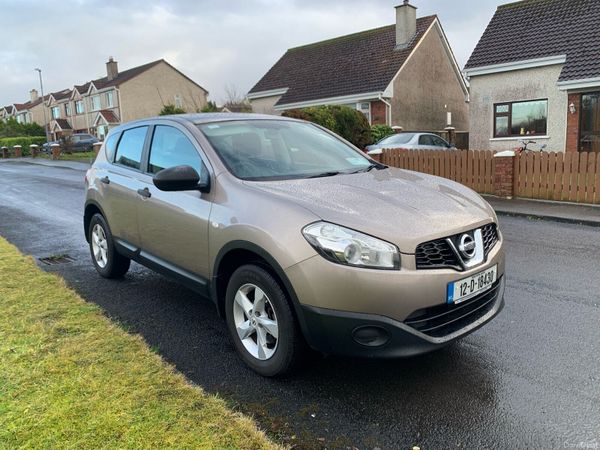 Nissan Qashqai Hatchback, Diesel, 2012, Brown