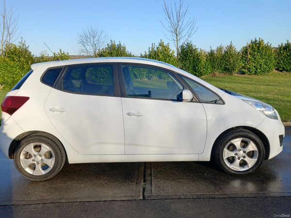 Kia Venga MPV, Diesel, 2014, White