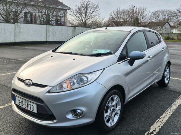 Ford Fiesta Hatchback, Petrol, 2012, Silver