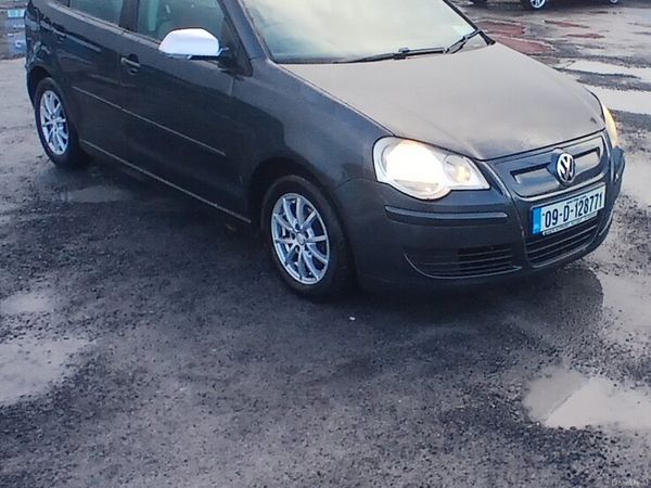 Volkswagen Polo Hatchback, Diesel, 2009, Grey