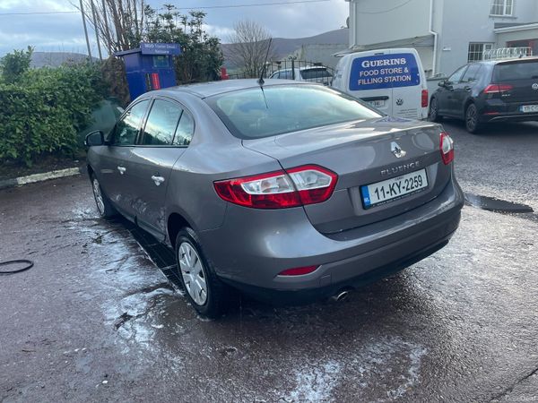 Renault Fluence Saloon, Diesel, 2011, Grey