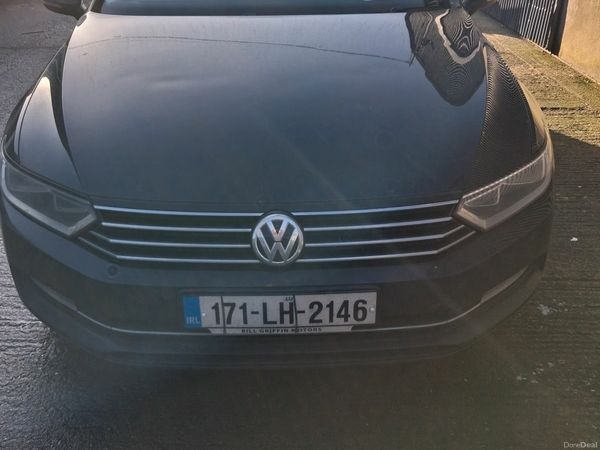 Volkswagen Passat Saloon, Diesel, 2017, Black