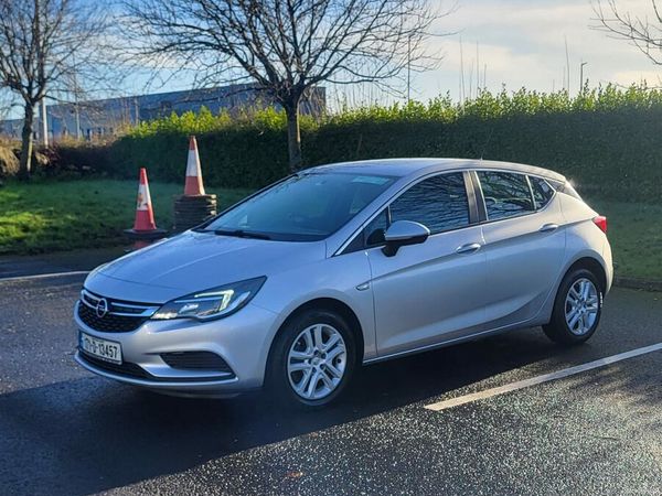 Opel Astra Hatchback, Diesel, 2017, Grey
