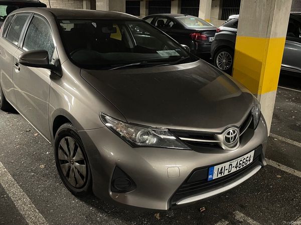Toyota Auris Hatchback, Petrol, 2014, Other