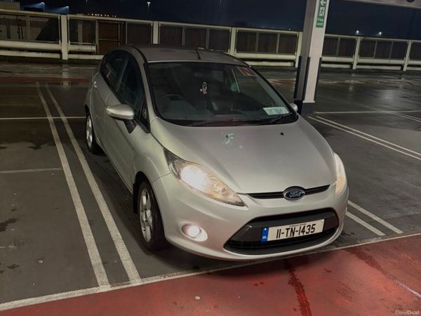 Ford Fiesta Hatchback, Petrol, 2011, Silver