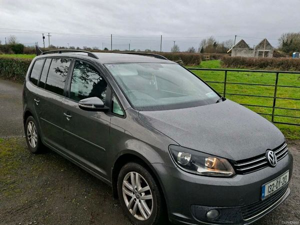Volkswagen Touran MPV, Diesel, 2013, Grey
