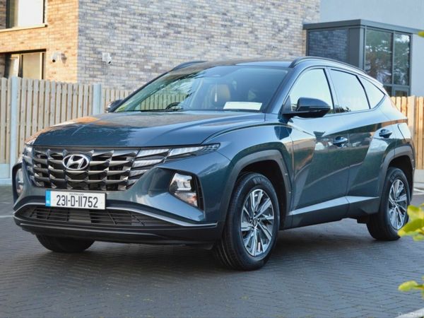 Hyundai Tucson SUV, Petrol Hybrid, 2023, Blue
