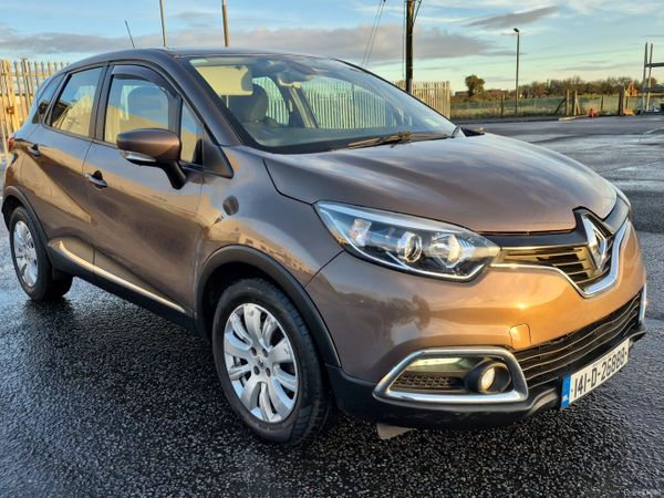 Renault Captur Hatchback, Diesel, 2014, Brown